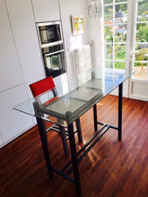 Load image into Gallery viewer, Crystal and steel bar: Manhattan.