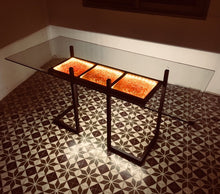 Load image into Gallery viewer, Crystal and steel desk : Manhattan