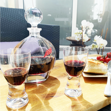 Charger l'image dans la galerie, Service Riviera 2 verses à vin, mise en situation, dégustation de vin