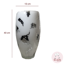Charger l&#39;image dans la galerie, Nouveauté : Collection &quot;Le Rouge et Le Noir&quot; Vase Argent-Blanc
