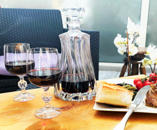 Charger l'image dans la galerie, Service Twist : Carafe à Whisky/Vin en Cristal Maison Klein 54120 Baccarat France