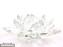 Load image into Gallery viewer, Fleur de Lotus cristal Maison KLEIN détails couleurs