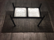 Charger l&#39;image dans la galerie, Table Manhattan: cristal et acier.
