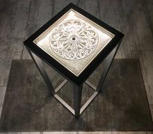 Load image into Gallery viewer, Manhattan column: Crystal and steel.