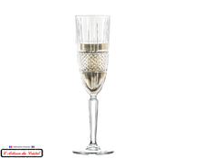 Charger l&#39;image dans la galerie, Service Diamant : Flûtes à Champagne en Cristal Maison Klein 54120 Baccarat France

