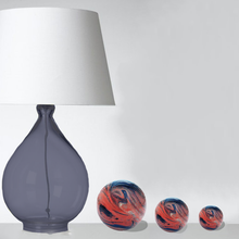 Load image into Gallery viewer, Mise en situation de 3 sulfures modèle Jupiter, disponible en tailles différentes.