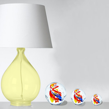 Load image into Gallery viewer, Mise en situation, sulfure presse papier, modèle tourbillon colore. Disponible en 3 tailles.