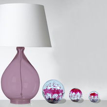 Charger l'image dans la galerie, Mise en situation des sulfures presse papier, modèle méduse.