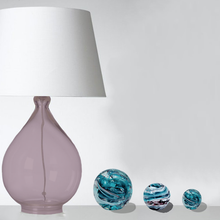 Charger l'image dans la galerie, Mise en situation, sulfure modèle tourbillon. Objet de décoration qui se décline en 3 tailles différentes