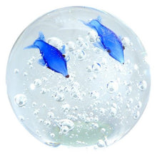 Load image into Gallery viewer, Sulfure en cristal moyen modèle. Motif poissons