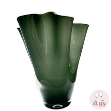 Load image into Gallery viewer, Vase Twist collection "le rouge et le noir"