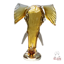 Load image into Gallery viewer, Sculpture en Cristal Collection Animals Design &quot;Elephant Ambre&quot; Maison Klein 54120 Baccarat France
