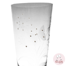 Load image into Gallery viewer, Nouveauté : Vase Cristal Collection Éclat Modèle &quot;Buttefly&quot; détail décor

