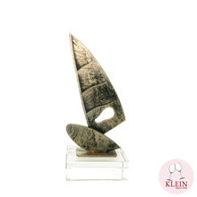 Load image into Gallery viewer, Sculpture &quot;Crystal and Metal Sailboat&quot; Maison Klein 54120 Baccarat France
