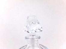 Charger l&#39;image dans la galerie, Service Tourbillon : Carafe à Whisky en Cristal Maison Klein 54120 Baccarat France
