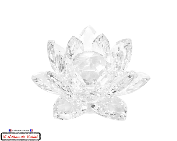 ﻿Fleur de Lotus cristal Maison KLEIN détails pétales taillées