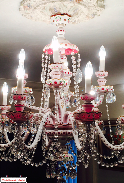 Chandelier Edition Overlay Crystal and Enamel Pink Color : 12 lights Maison Klein 54120 Baccarat France