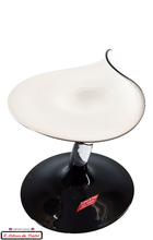 Load image into Gallery viewer, Coupe Monsieur Chapeau en Cristal Noir et Blanc Klein 54120 Baccarat France
