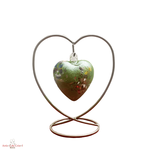Coeur suspendu en cristal moyen modèle. Support acier, coeur cristal vert