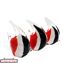 Charger l&#39;image dans la galerie, Sculpture Collection Animals &quot;Scalaire Rouge Noir Blanc&quot; Cristal Maison Klein 54120 Baccarat France
