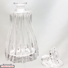 Load image into Gallery viewer, Twist Service: Crystal Whiskey/Wine Decanter Maison Klein 54120 Baccarat France
