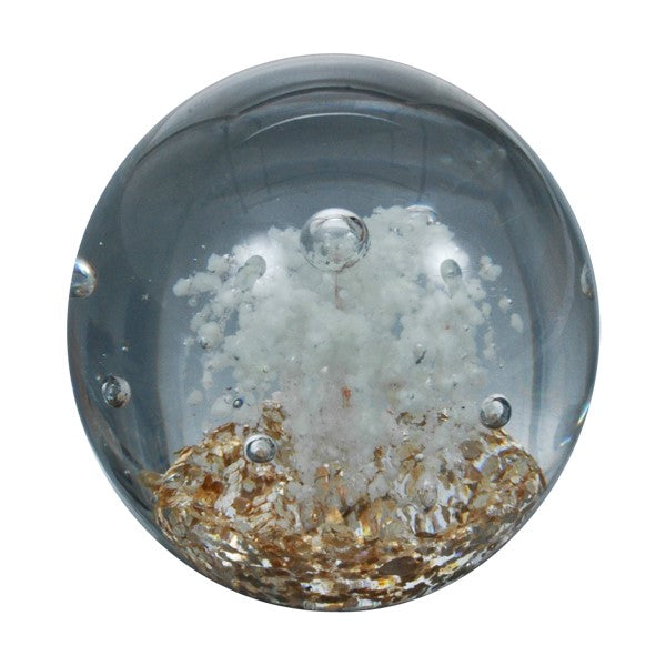 Sulfure en cristal grand model. Une base dorée, surplombée d'un motif floral blanc