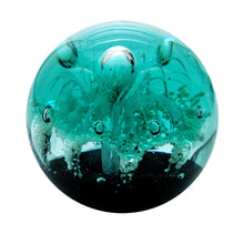 Load image into Gallery viewer, Sulfure en cristal petit modèle. Motif marin vert sur fond noir
