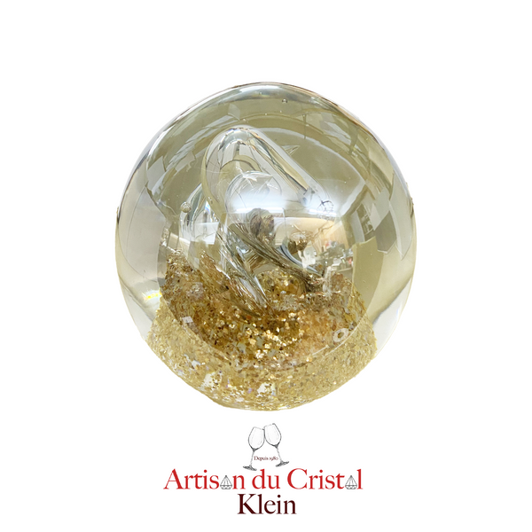 Sulfure en cristal petit modele. Une base dorée au reflet de mille couleurs, surplombée d'une spirale opposant la pureté du cristal blanc aux couleurs de l'arc en ciel